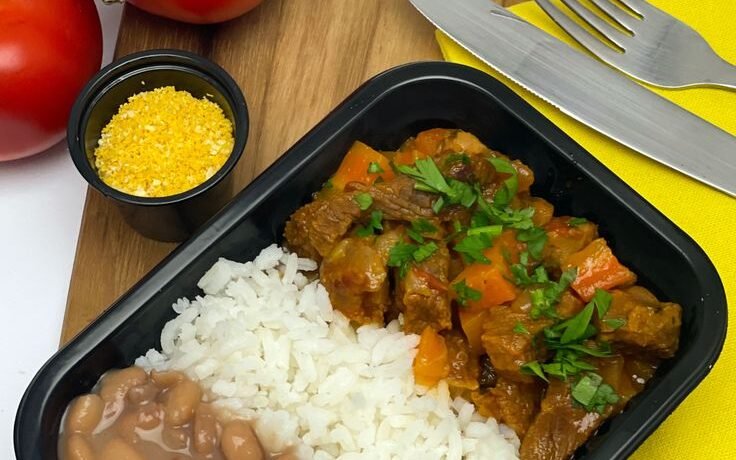 Mais do que aquecer comida: 10 truques no micro-ondas que facilitam a rotina na cozinha mm edited